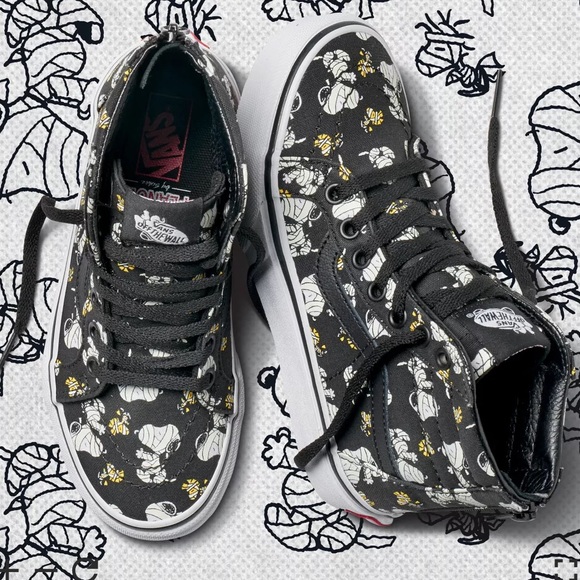 Vans Other - Vans Off The Wall X Peanuts Snoopy Glow-In-Dark Mummies SK8-Hi Zip Shoes